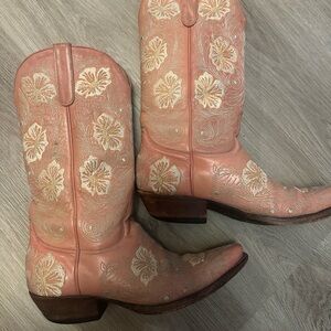 Old Gringo Pink Embroidered Cowboy Boots size 9